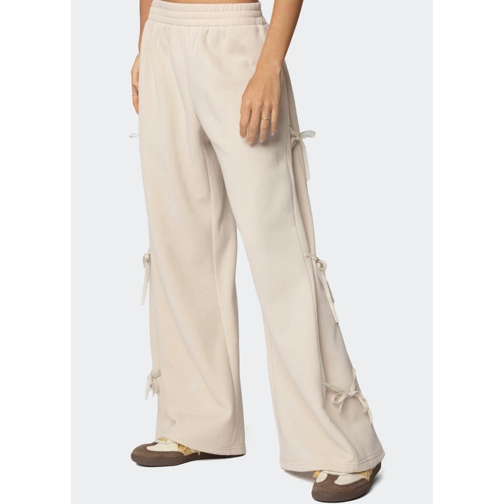 Edikted Claudette Baggy Ribbon Sweatpants Women M Cream  Lounger